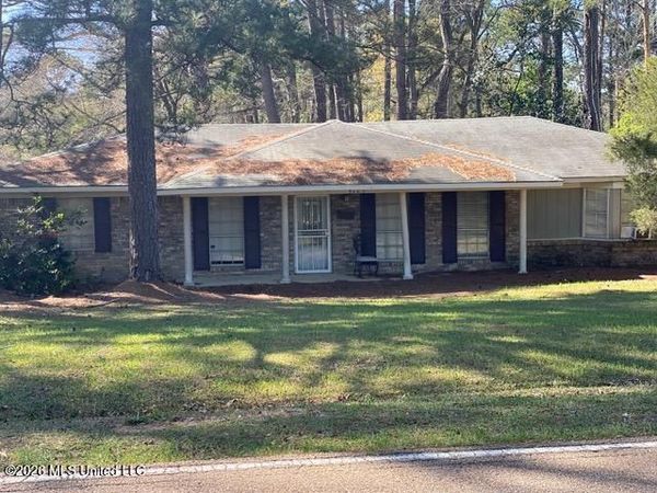 5101 Watkins , Jackson, MS 39206