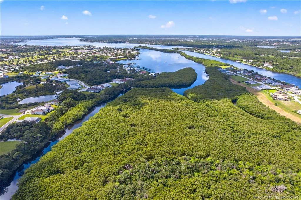 1007 SE Kitching Cove Lane, Port Saint Lucie, FL 34952 Photo