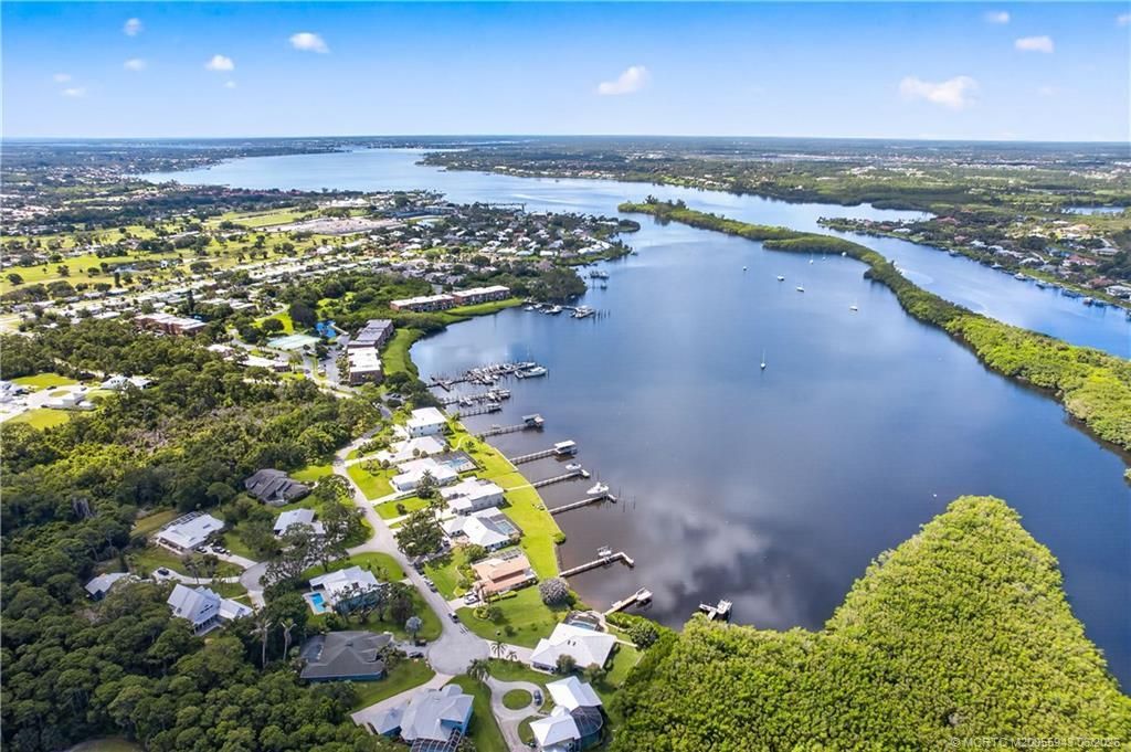 1007 SE Kitching Cove Lane, Port Saint Lucie, FL 34952 Photo