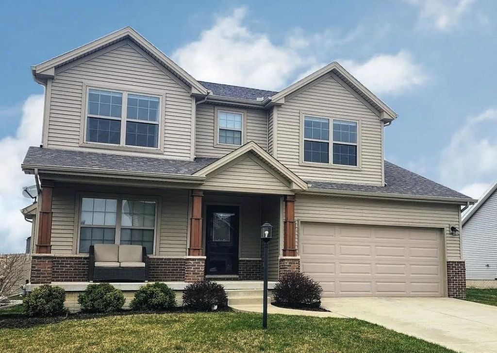 1616 Hunters Ridge Court , Mahomet, IL 61853 Main Photo