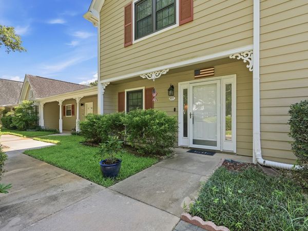 277 Shalimar Drive, Shalimar, FL 32579
