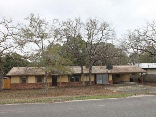 6047 Eden Square, Crestview, FL 32539
