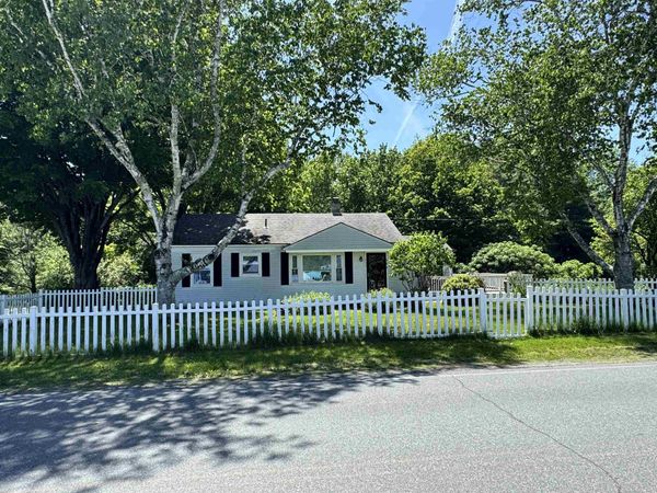 500 Chandler Road, Hartford, VT 05001