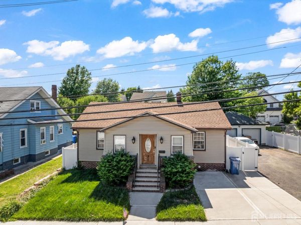 3 Minnisink Avenue , Sayreville, NJ 08872