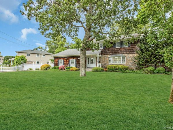 15 Palmer Drive , Sayville, NY 11782