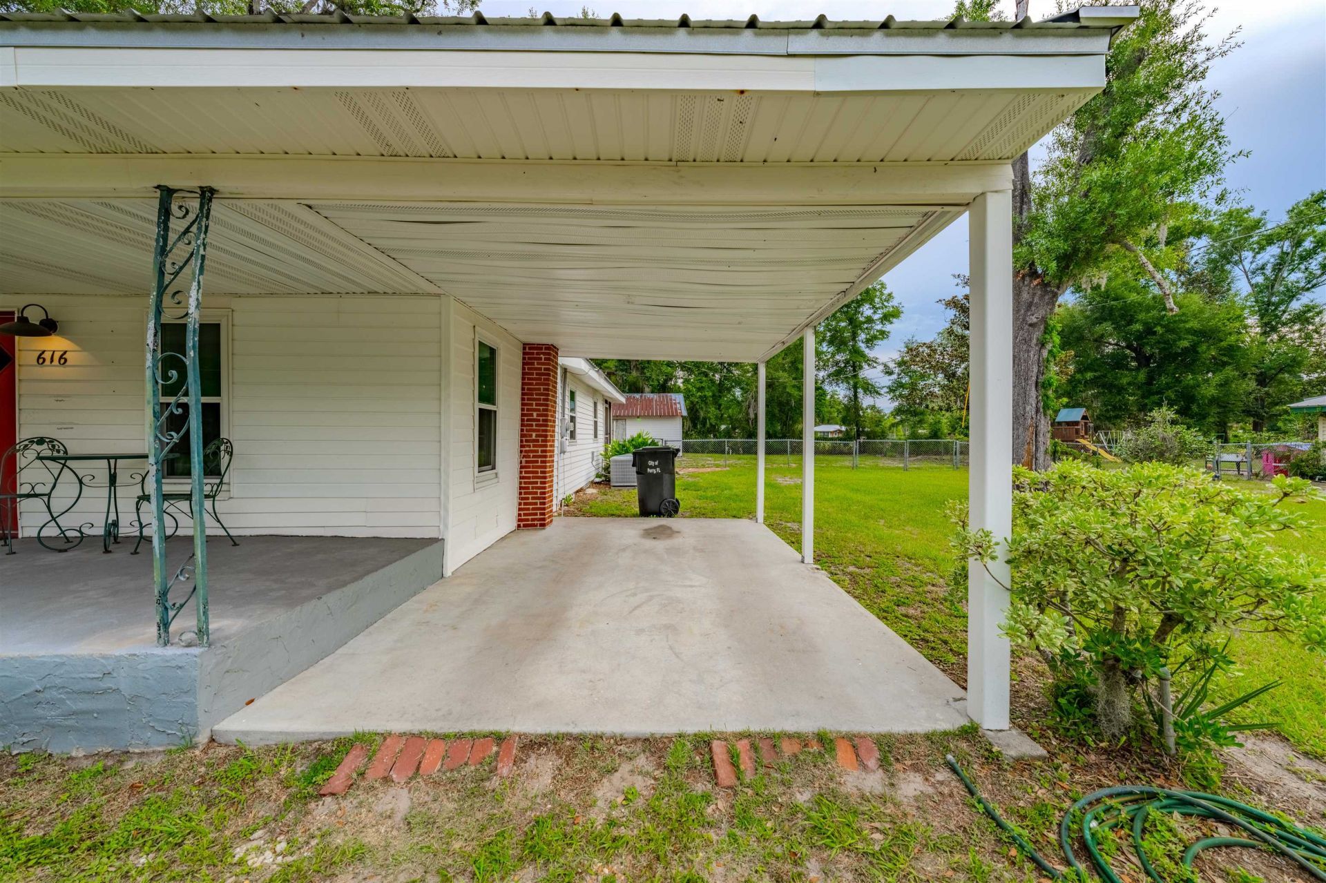 616 W Wilcox Street, Perry, FL 32347 Photo