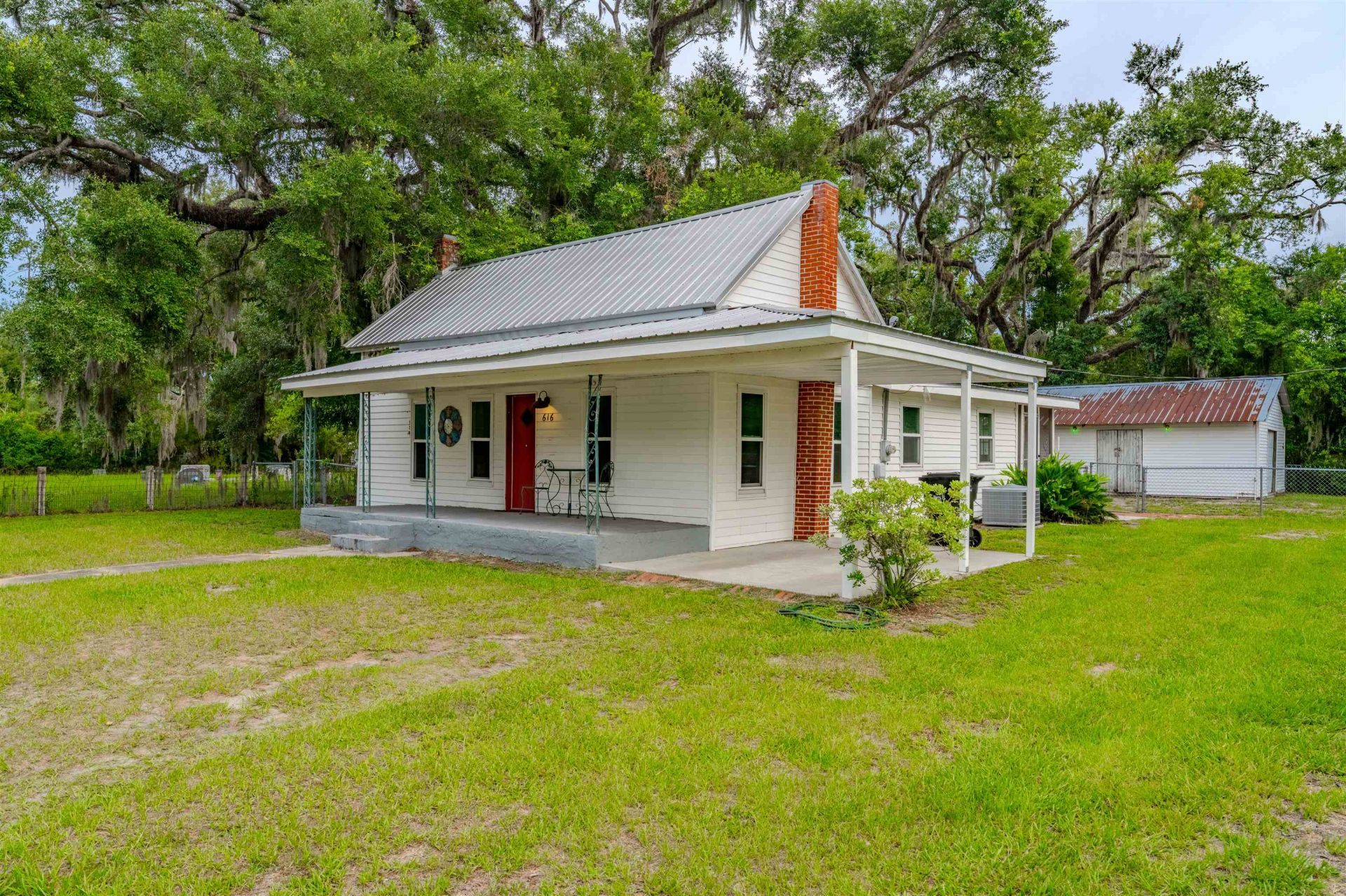 616 W Wilcox Street, Perry, FL 32347 Photo