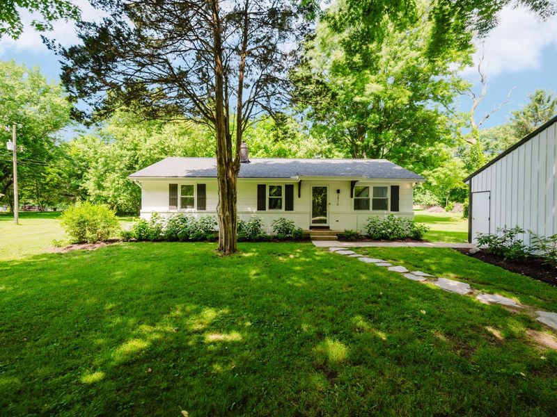 2476 Patterson Road SW, Pataskala, OH 43062 Photo 1