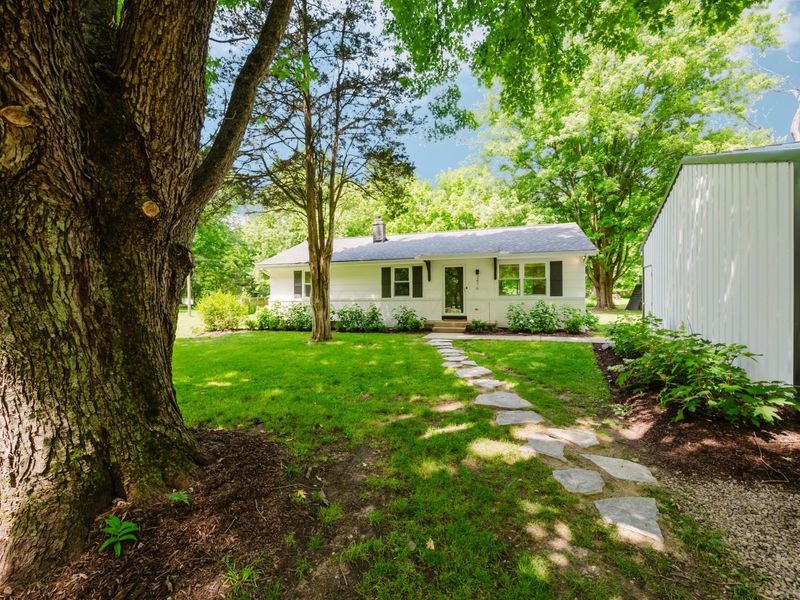 2476 Patterson Road SW, Pataskala, OH 43062 Photo 2