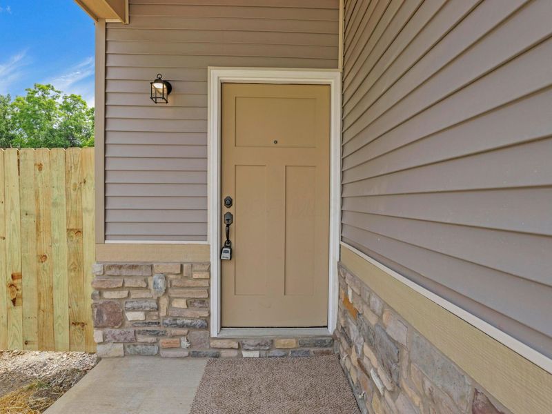 1519 Delbert Road, Columbus, OH 43219 Photo 6