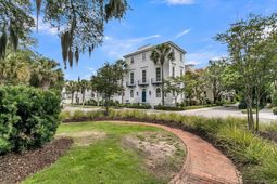 126 Ionsborough Street photo 4