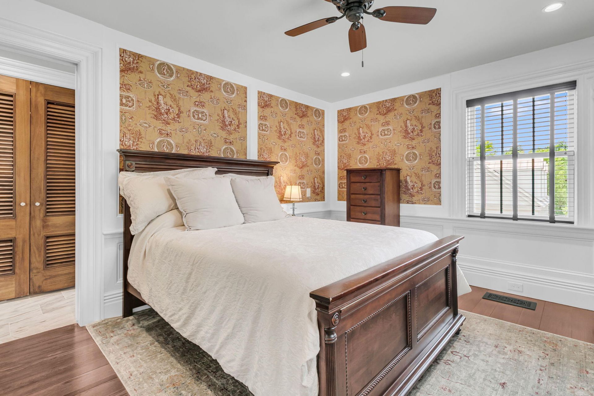 126 Ionsborough Street Photo 42