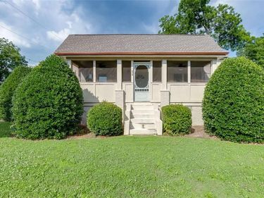 608 Church Street , Buford, GA 30518