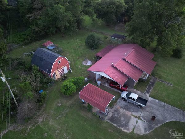 6693 Camp Henderson Rd, Jay, FL 32565