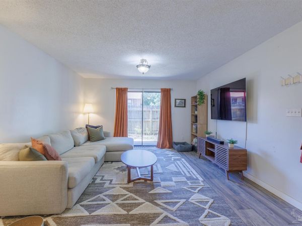 2299 Scenic Hwy, Unit M4, Pensacola, FL 32503
