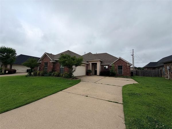 530 Antietam , Bossier City, LA 71112