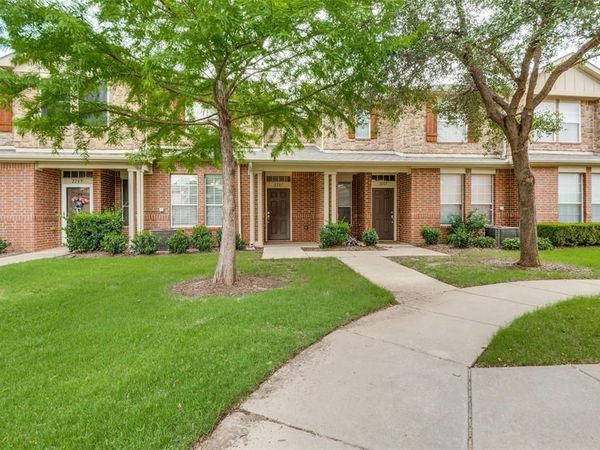 2207 Biscayne Park Lane, Grand Prairie, TX 75050