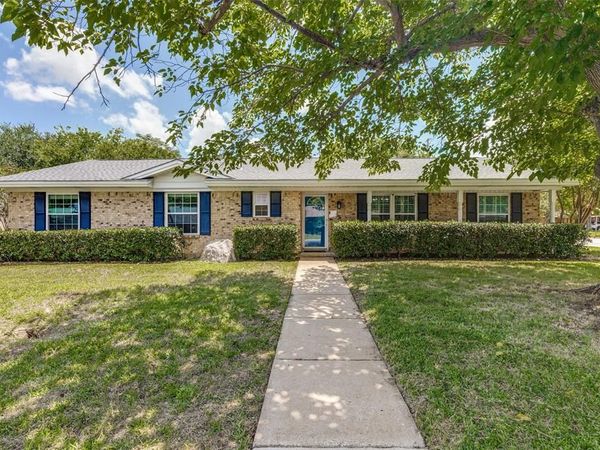 1121 W Redbud Drive, Hurst, TX 76053