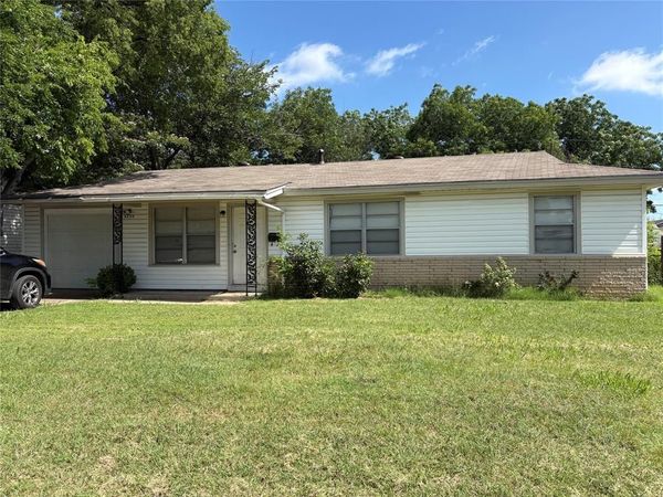 5235 Stanley Keller Road , Haltom City, TX 76117