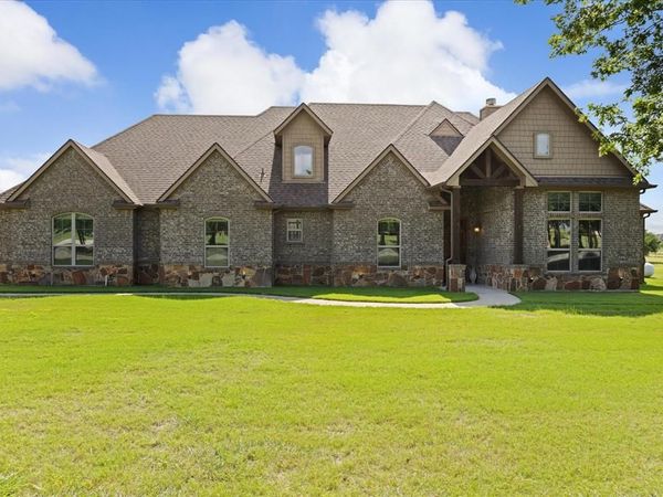 104 Rattling Antler Court, Azle, TX 76020