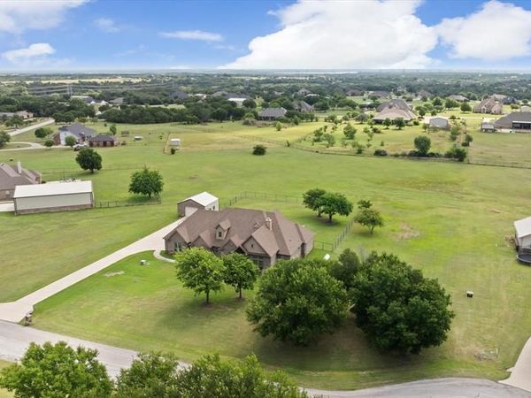 104 Rattling Antler Court, Azle, TX 76020