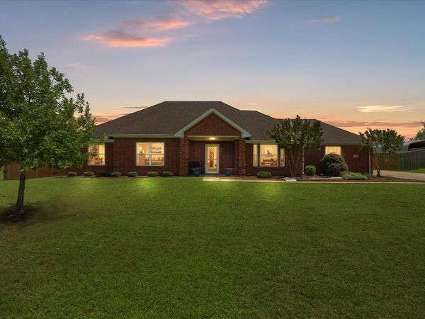 112 Northview Drive, Fate, TX 75189
