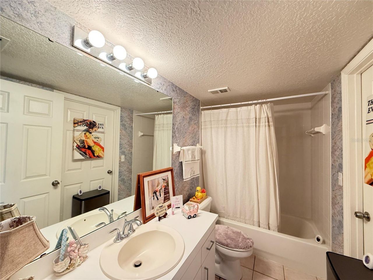 407 Bouchelle Drive, Unit 303, New Smyrna Beach, FL 32169 Photo