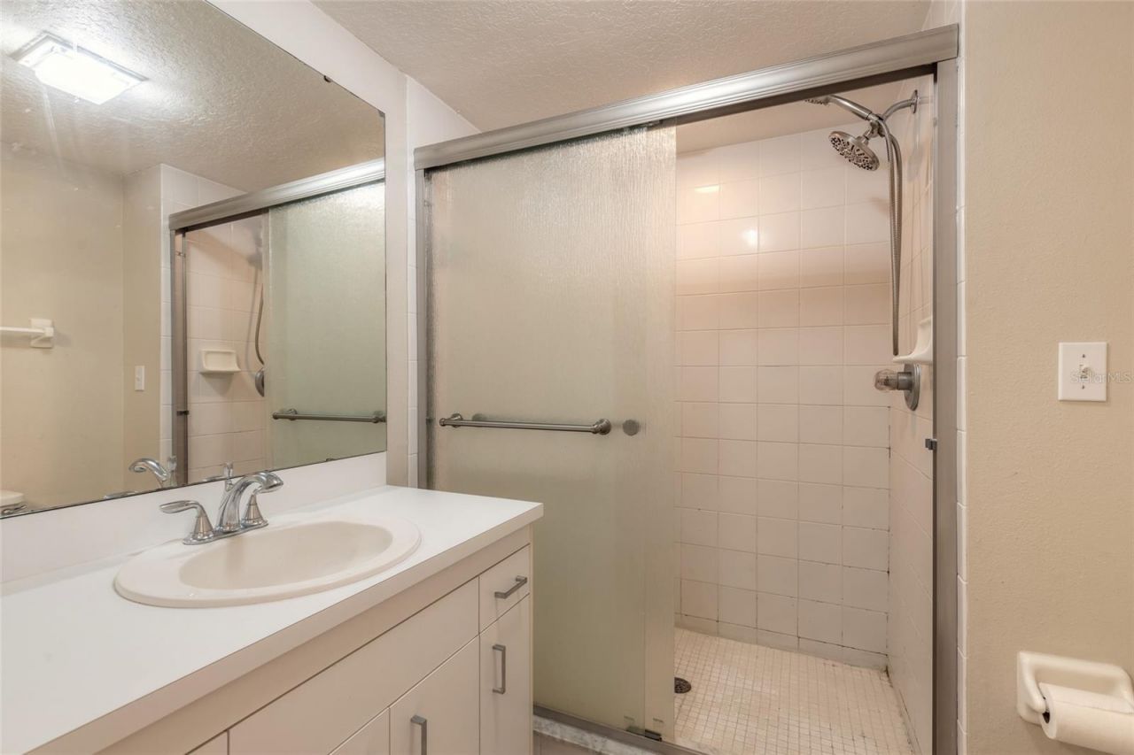 407 Bouchelle Drive, Unit 303, New Smyrna Beach, FL 32169 Photo