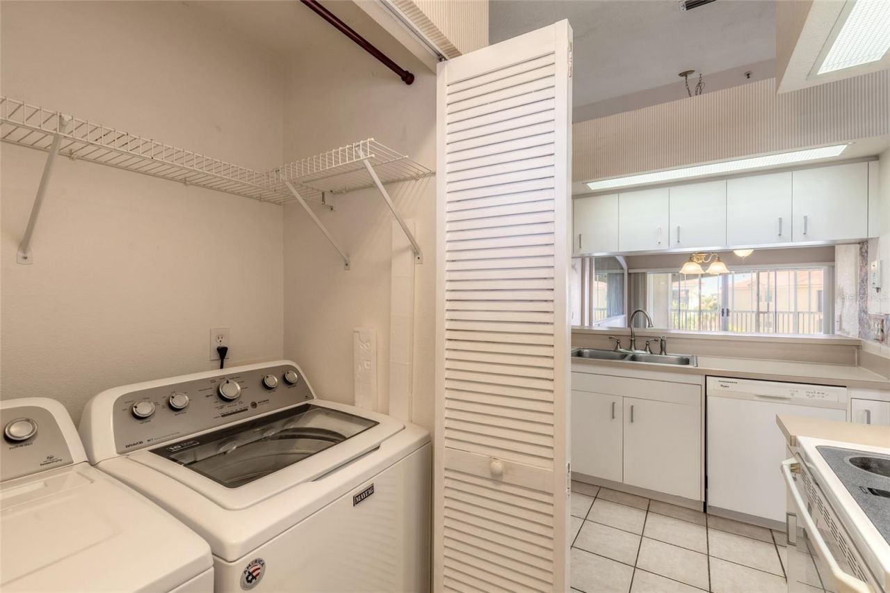 407 Bouchelle Drive, Unit 303, New Smyrna Beach, FL 32169 Photo