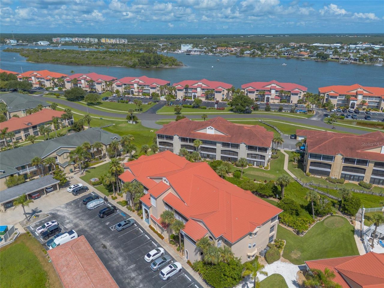 407 Bouchelle Drive, Unit 303, New Smyrna Beach, FL 32169 Photo