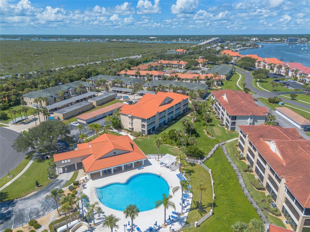 407 Bouchelle Drive, Unit 303, New Smyrna Beach, FL 32169 Photo