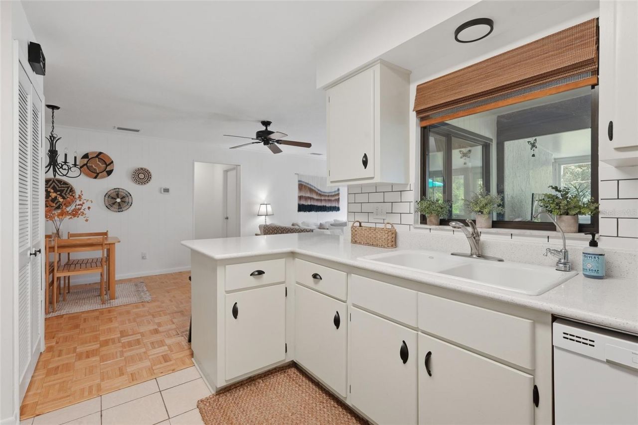 2267 SW 43rd Place, Gainesville, FL 32608 Photo