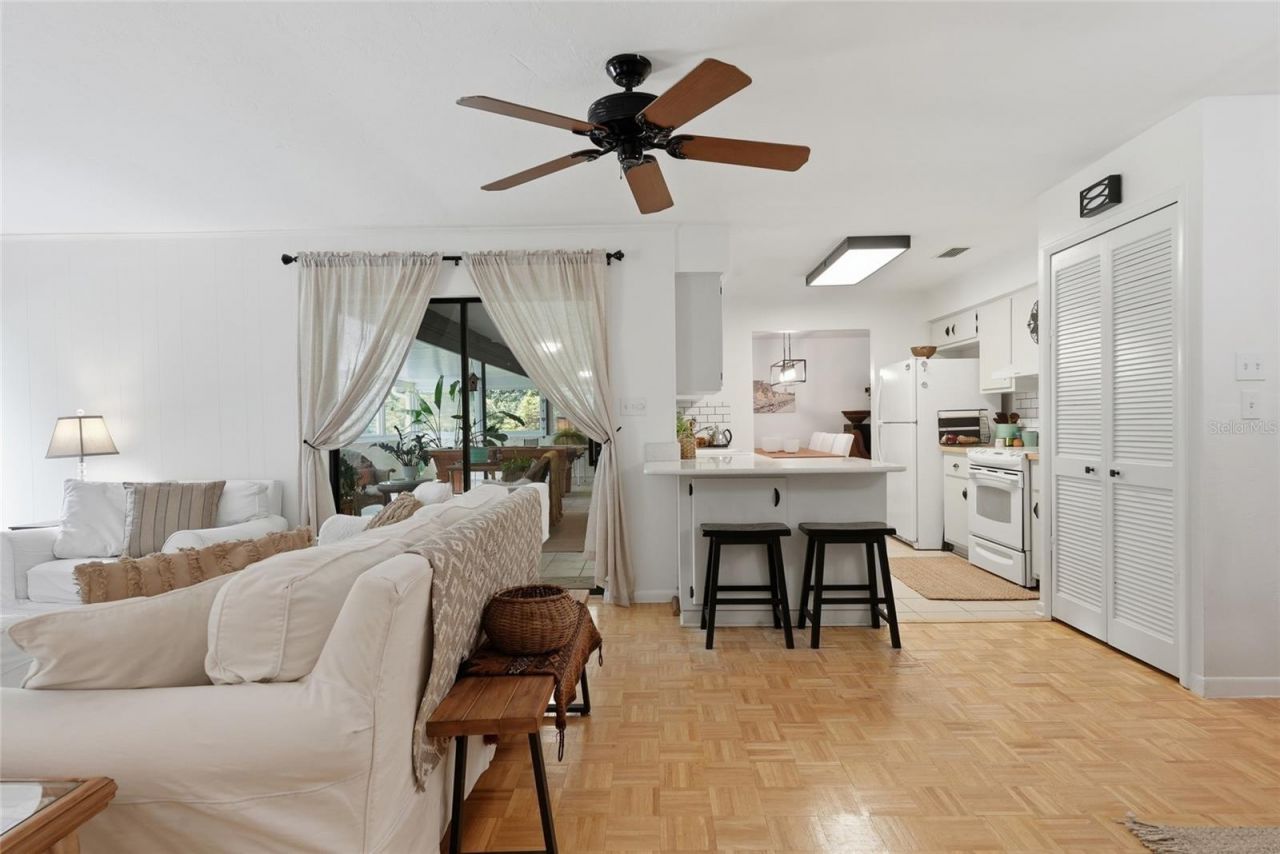 2267 SW 43rd Place, Gainesville, FL 32608 Photo