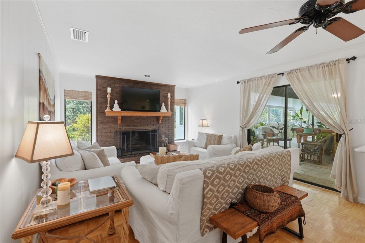 2267 SW 43rd Place, Gainesville, FL 32608 Photo