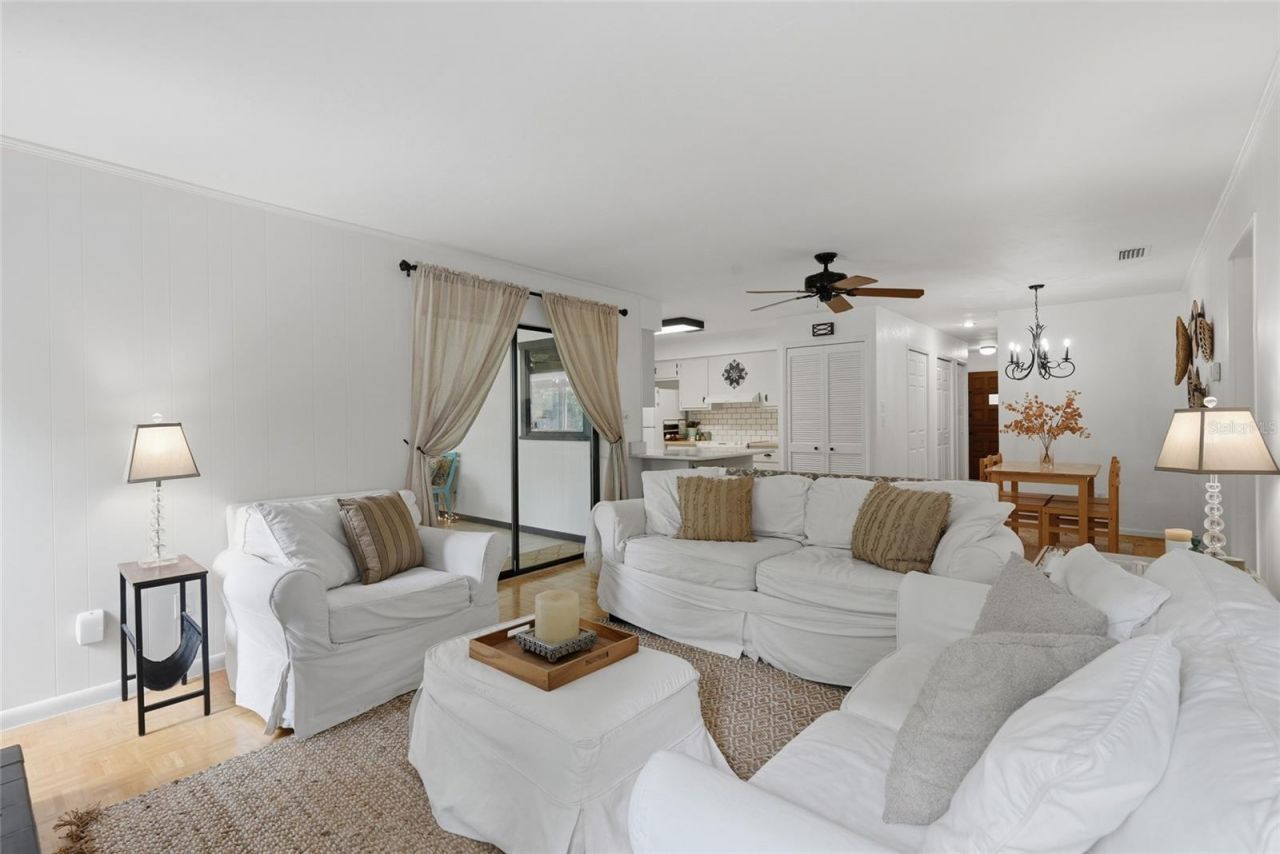 2267 SW 43rd Place, Gainesville, FL 32608 Photo