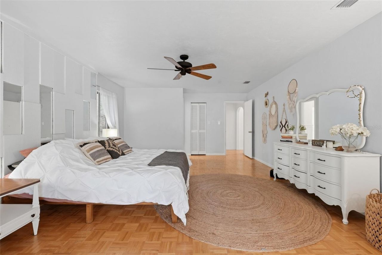 2267 SW 43rd Place, Gainesville, FL 32608 Photo