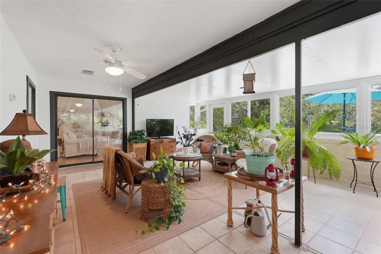 2267 SW 43rd Place, Gainesville, FL 32608 Photo