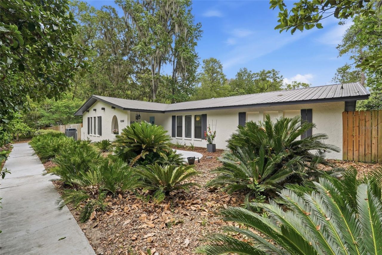 2267 SW 43rd Place, Gainesville, FL 32608 Photo