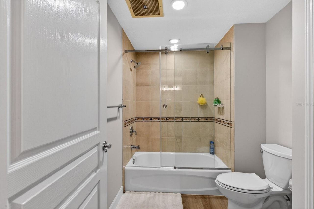 200 Ocean Crest Drive, Unit 812, Palm Coast, FL 32137 Photo