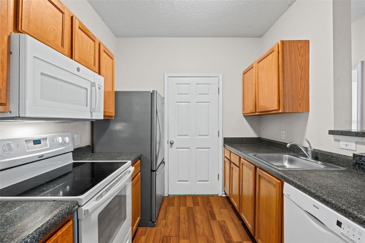 4802 51st Street W, Unit 214, Bradenton, FL 34210 Photo