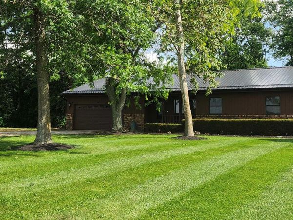 2072 E 800 North Road, Decatur, IN 46733