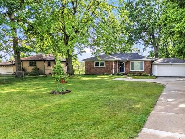 3972 Joslyn Road, Orion Twp, MI 48359