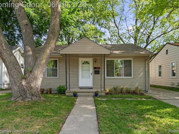 1797 E Marshall Street, Ferndale, MI 48220