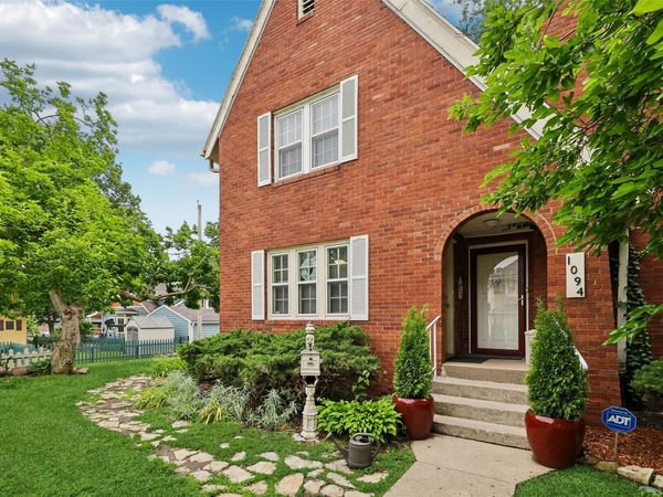 1094 28th Street , Des Moines, IA 50311