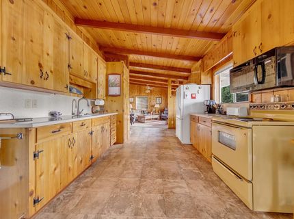 206 Peninsula Drive, Lake Almanor, CA 96137 Photo