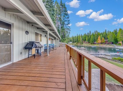 206 Peninsula Drive, Lake Almanor, CA 96137 Photo