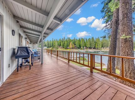 206 Peninsula Drive, Lake Almanor, CA 96137 Photo