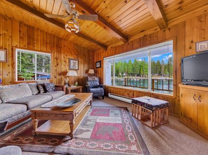 206 Peninsula Drive, Lake Almanor, CA 96137 Photo