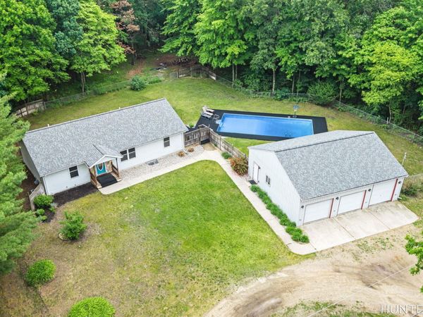 1081 E 98th Street, Grant, MI 49327