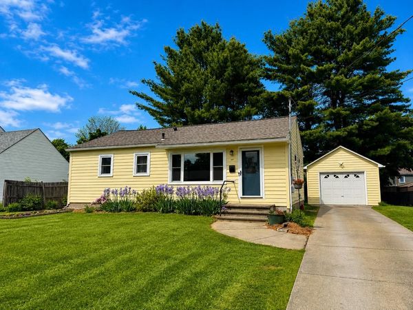 107 Abnaki Avenue, Essex Junction, VT 05452